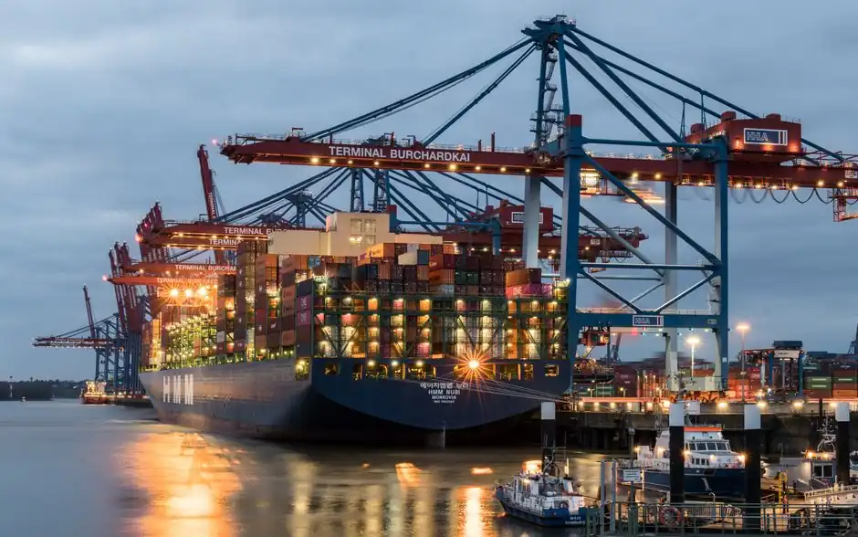 Shrink Wrapping Machine Selection for Port Logistics: 2026 Spec Map