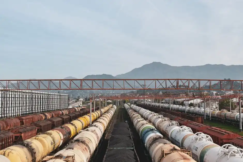 Silicon Nitride Selection for Rail: Spec Gates, Grades and 2026 Sourcing