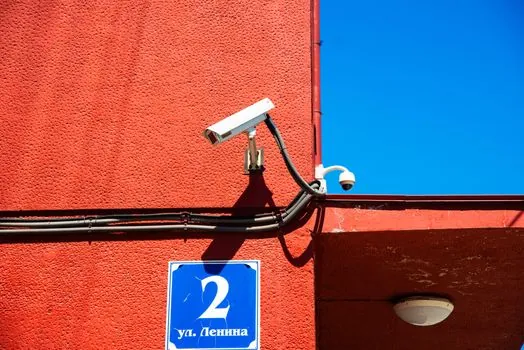 Smart Camera buying guide 2026 - AI: On-Device NPU vs Cloud Analytics