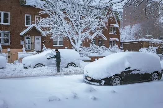 Storage Rack selection for snow removal - Comparing Rack Types Against Snow-Fleet Decision Criteria