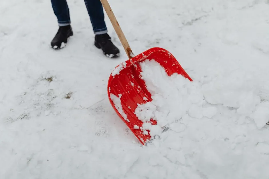 Snow Removal Storage Rack Selection: Load, Blade Clearance, and Salt Corrosion Specs