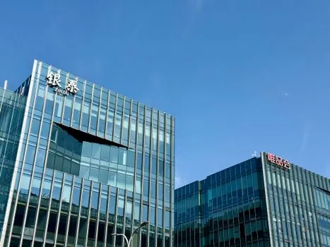 solar glass sourcing from China guide - Tier-1 PV lines vs Tier-2 lines: where the order actually goes