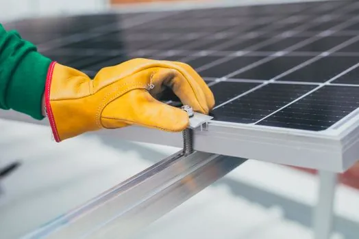 solar panel procurement strategy guide - Lane 3: Monitoring, ROI, and After-Sales
