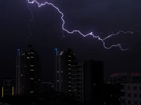 how to choose a Surge Protective Device - Discharge capacity, let-through voltage, and the real numbers on the datasheet