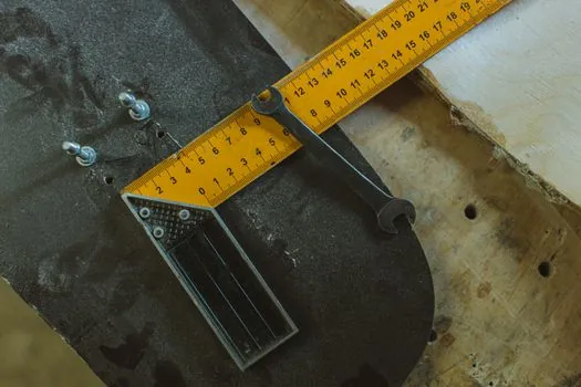 Spirit Level selection criteria - Decision matrix: matching level type to duty