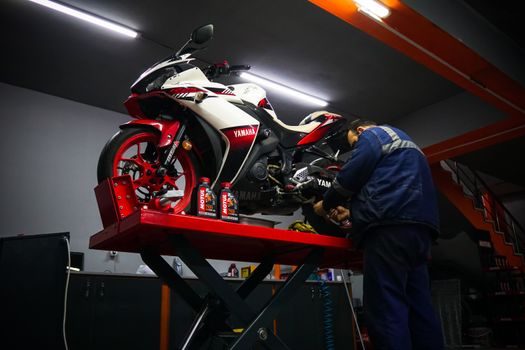 Sprocket installation guide - Lubrication regime and ambient limits