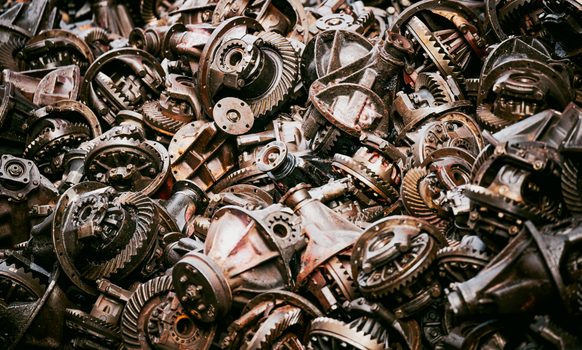 Squeeze Casting Machine selection for automotive parts - Alloy and Temper Match: A356, 6061, ADC12