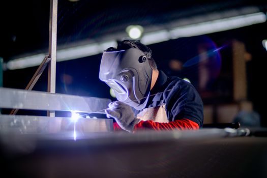 Stainless Steel selection for automotive manufacturing - Forming, Welding and Surface-Finish Constraints