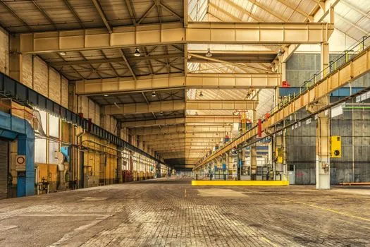 Steel Fiber selection for warehouses - Joint spacing, crack-width control, and the "joint-free" promise