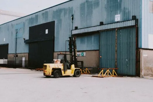 Steel Section selection for warehouses - Limitations and Common Mis-specifications