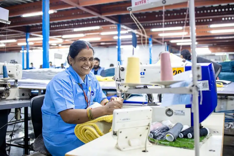 Strapping Machine Spec Gate for Apparel Distribution: PP, PET, and Where Steel Drops Out