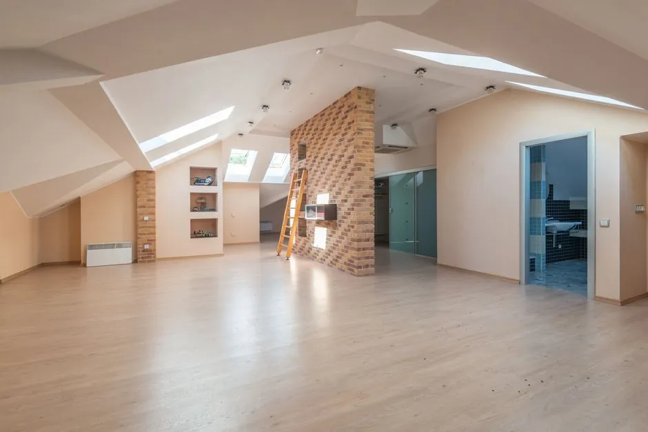 Theodolite selection for interior finishing: optical vs. construction sensor