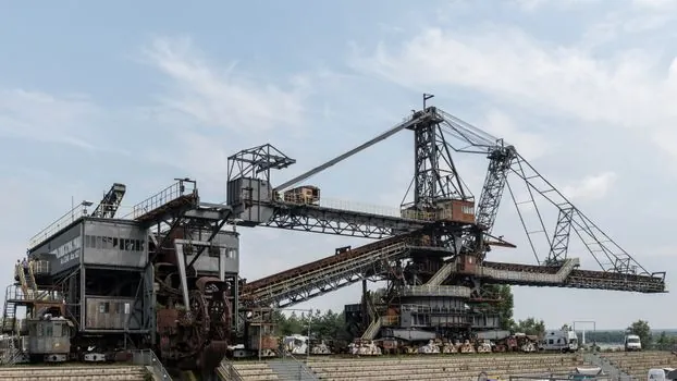 Thrust Bearing selection for cement plants - Comparing the Main Options Against Decision Criteria