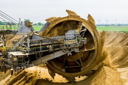 Thrust Bearing selection for wind power - New-Product Moves from Major Bearing Suppliers (2026)