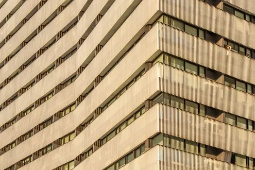Tin Bronze selection for hospitals - Standards, composition windows, and the lead question