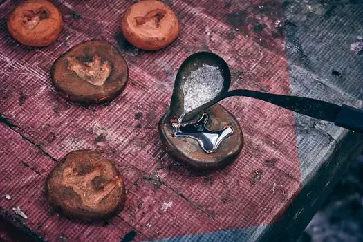 Titanium Alloy selection for mold and die making - Decision Matrix: When Titanium Beats Tool Steel in a Mold or Die