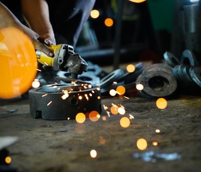 Tool & Die Steel selection for automotive manufacturing - Carbide control and heat treatment: where die life is won or lost