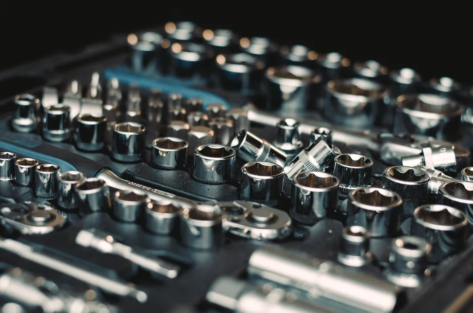Tool and Die Steel Selection Map for Defense Tooling: ASTM A681, AISI Grades, and Spec