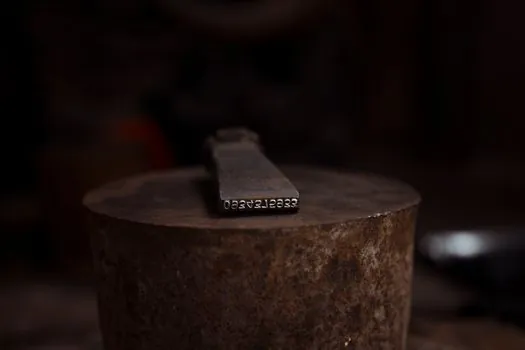 Tool & Die Steel selection for mold and die making - Plastic-Mold Steels: P20, 2738, 420/S136, and the Polish Question