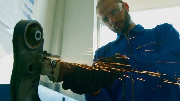 top cutting tools companies 2026 - Tier 2 Specialists: OSG, Kyocera, ISCAR, Guhring, Mitsubishi