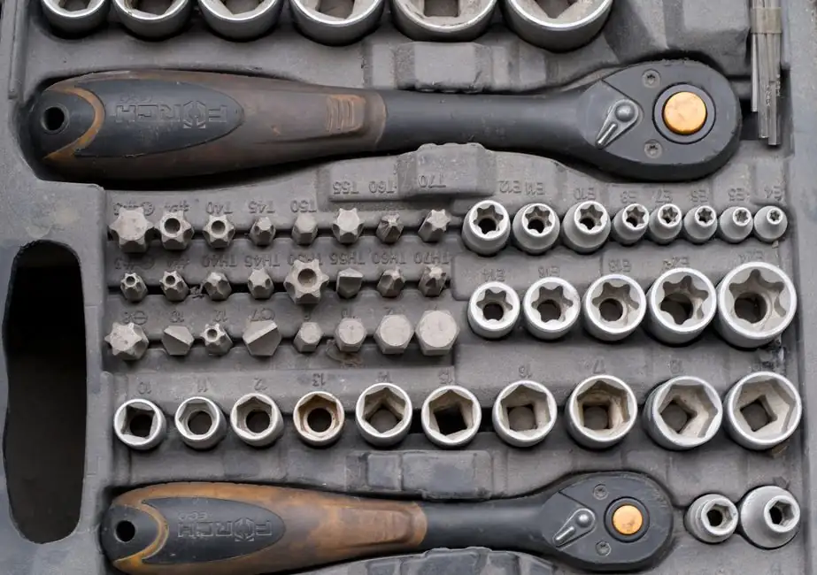 Torque wrench tester vs force gauge: corrosion-resistance decision map