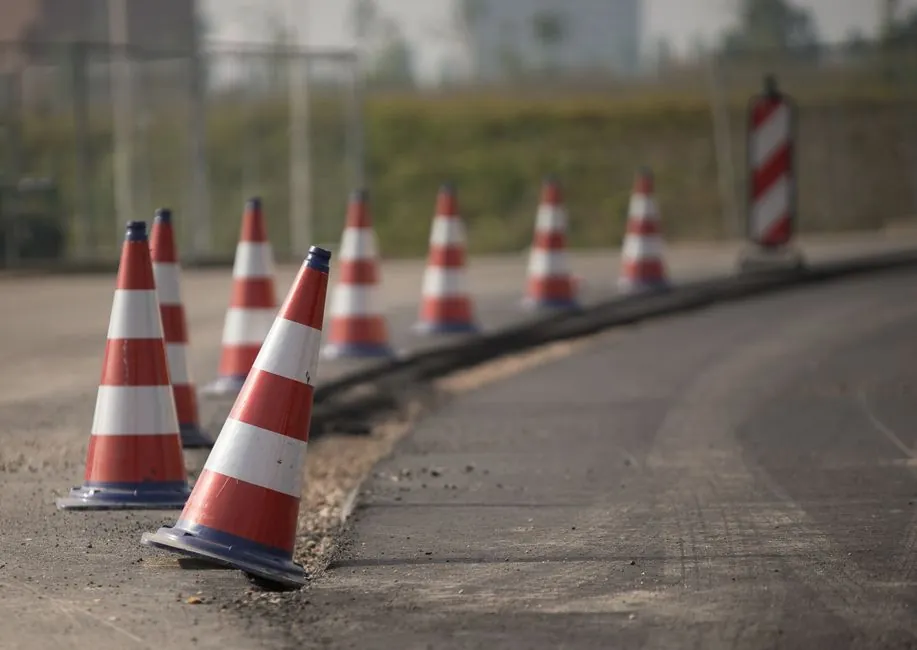 Total Station Selection for Road Maintenance: 2026 Spec Map