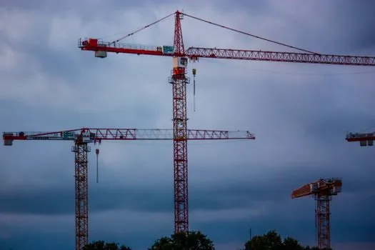 tower crane selection guide - Who Should NOT Specify a Hammerhead Crane