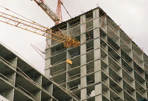 Tower Crane selection for mining operations - Sourcing, vetting, and common failure modes to watch