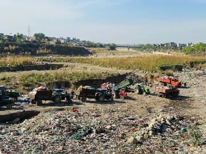Truck crane selection for landfill operations: 2026 spec map