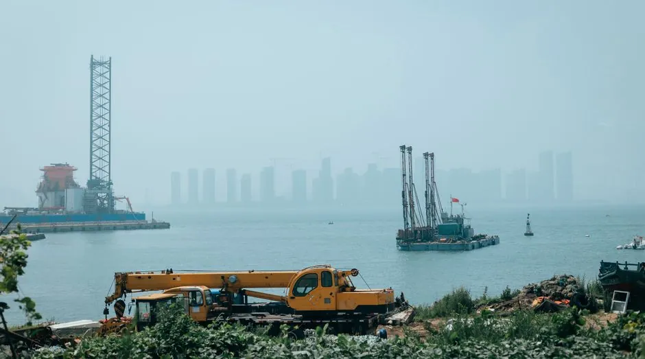Truck crane selection for mining operations: 2026 spec and supplier map