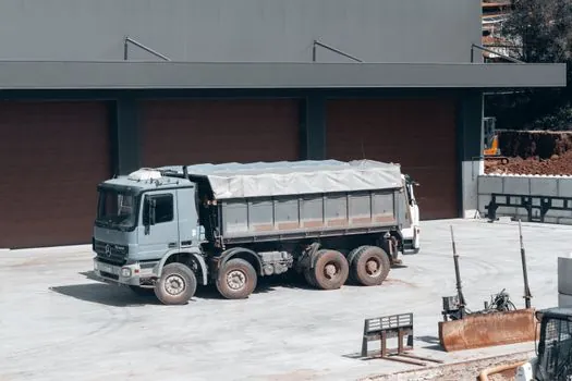 Truck-Mounted Concrete Pump selection for demolition projects - Outrigger Spread, Ground Bearing, and Site Set Constraints