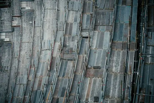 Scaffolding selection for tunnel construction - Safety Margin, Foundation, and Failure Modes