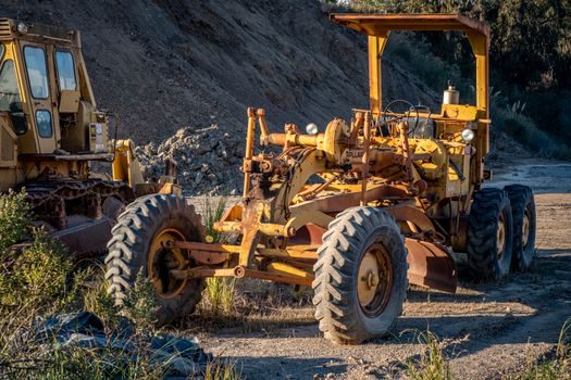 Motor Grader selection for tunneling - Selection criteria: who this spec fits, and who it does not