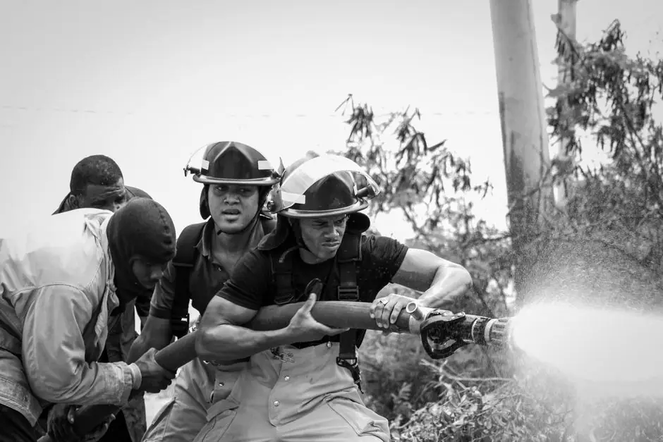 Two-Hand Control Selection for Firefighting: 2026 Spec Map