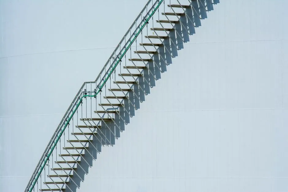 Ultrasonic level sensor selection: 7 spec gates that decide the right model
