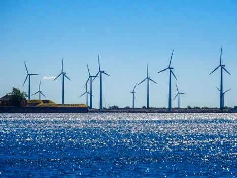 wind turbine market share by manufacturer - Comparison: On-land, Offshore Fixed-Bottom, and Floating Platforms