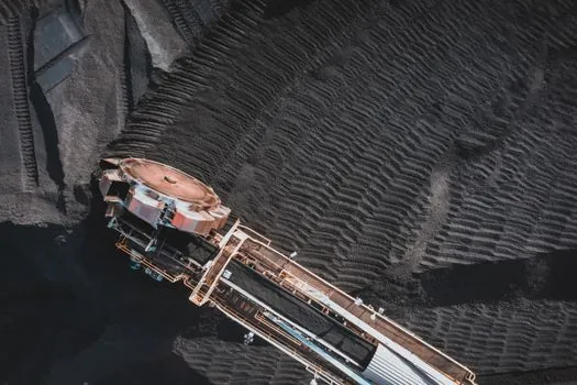 Vibrating Conveyor selection for e-commerce fulfillment - Limitations, failure modes, and what to refuse