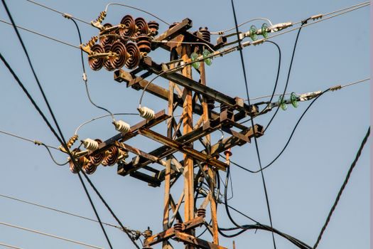 voltage transformer price and cost guide - Cost driver 2 — oil-immersed vs dry-type vs cast-resin