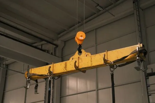 Safety Light Curtain selection for warehouse operations - Environment, Mounting, and Failure Modes