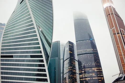 Welded Steel Mesh selection for high-rise buildings - Coating Selection: Galvanizing vs PVC for Tower Cores and Slabs