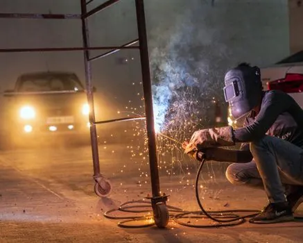 Dust Mask selection for welding operations - Material and construction: nonwoven, meltblown, and electret charge