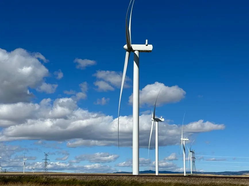 Wind Turbine Gearbox Market 2026: Suppliers, Patents, and the Direct-Drive Squeeze