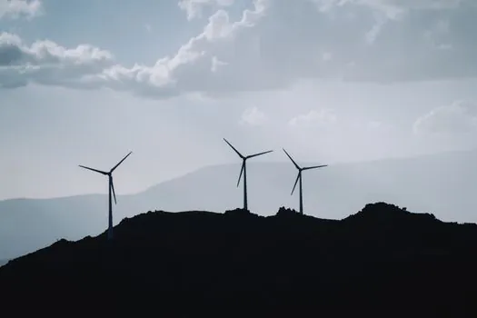wind turbine procurement strategy guide - Procurement Watch-List and Next Signals