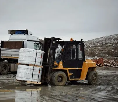 Wrapping Machine selection for automotive parts logistics - Pallet Wrapper Specs for Tier Supplier Warehouses