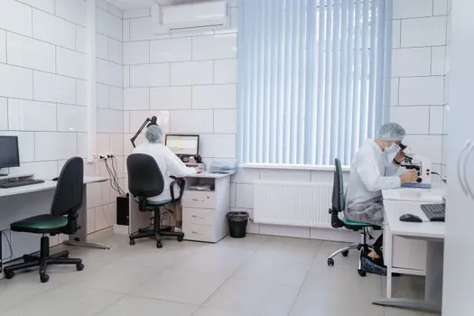XPS Board selection for cleanrooms - Specification Watch-Outs and Field Failures