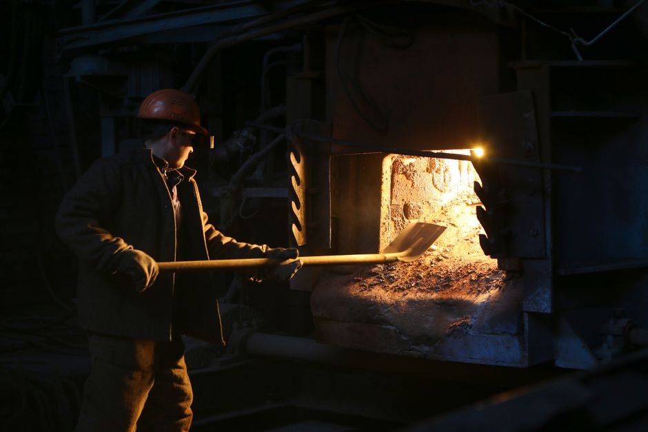 Zinc Ingot Suppliers 2026: Manufacturer Map, Spec Gates, and Sourcing Signals