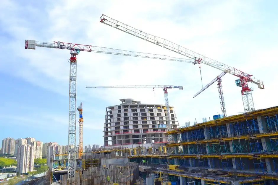 2-Fall vs 4-Fall Reeving on a Tower Crane Trolley: Capacity, Speed, Headroom
