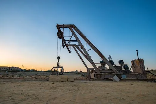40 ton truck crane maximum lifting capacity and radius - Reading a load chart without getting hurt