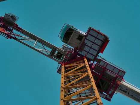 42 meter vs 55 meter truck-mounted concrete boom pump reach - Limitations, Failure Modes, and Common Mistakes