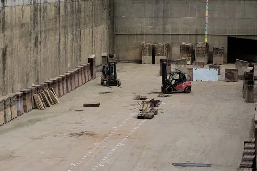 Forklift selection for agriculture - Standards, Safety, and Operator Training